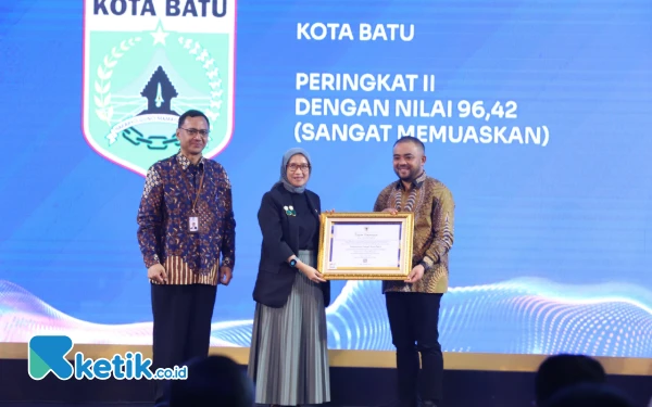 Thumbnail Berita - Kota Batu Raih Penghargaan Pengawasan Kearsipan Daerah Terbaik II Nasional   ‎