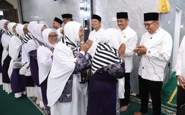 Thumbnail Berita - 197 Jamaah Calon Haji Kota Batu Berangkat ke Tanah Suci