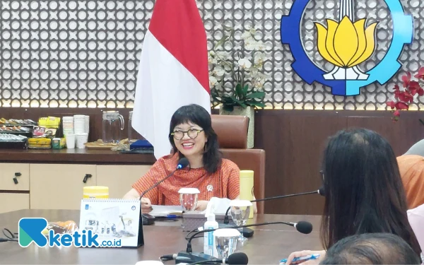 Thumbnail Berita - Wamendiktisaintek Apresiasi Riset ITS: Fokus pada Hilirisasi dan Nilai Ekonomi