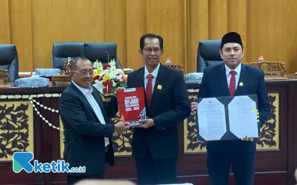 Thumbnail Paripurna DPRD Surabaya Bahas PDTS KBS dan Raperda RPJMD Surabaya