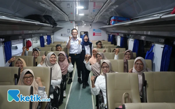 Peringati Hari Lansia Nasional, KAI Daop 7 Madiun Ajak Naik Kereta Api Gratis