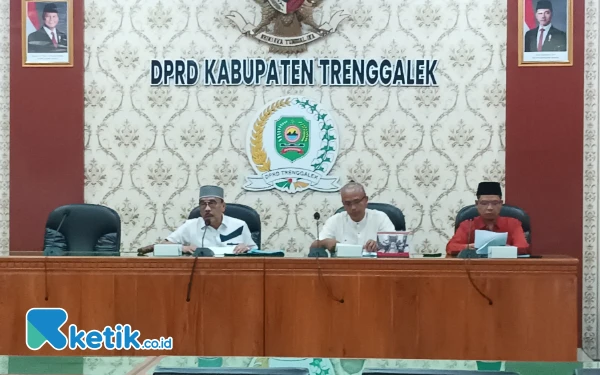 Pansus SOTK DPRD Trenggalek Gelar Rapat Internal Terkait Rancangan Perubahan Perda Nomor 17 Tahun 2016