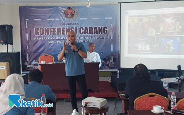 Thumbnail Raih 24 Suara, Sugeng Prayitno Kembali Jabat Ketua PWI Jember