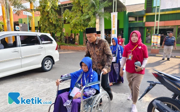 Sisihkan Uang Hasil Bertani, Calon Haji Berusia 104 Tahun Berangkat ke Tanah Suci