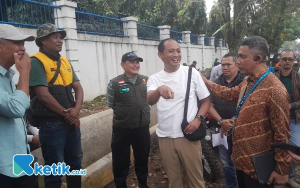 Thumbnail Berita - Dinas Bina Marga Jabar Apresiasi Terobosan Pemkab Bandung Tekan Banjir Cidawolong Secara Pentahelix
