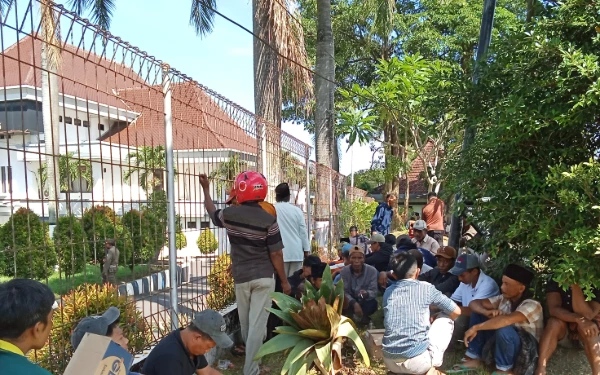 Hj Idawati Siap Kawal Aspirasi Warga Sekitar Lahan HGU PT KJB