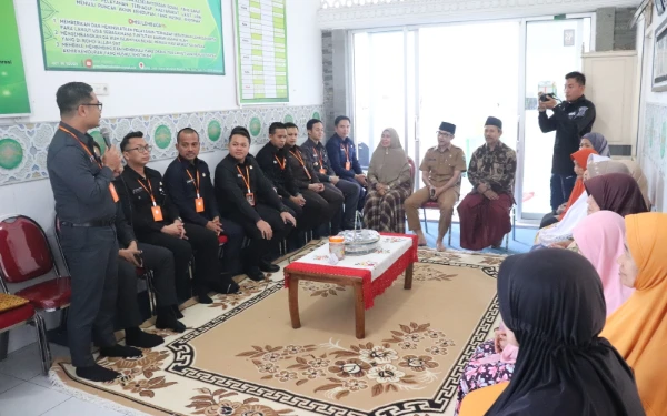 Thumbnail Berita - ‎Sespimmen Lemdiklat Polri Dikreg Ke-65 Gelar Baksos di Panti Lansia Muslimat NU Kota Batu