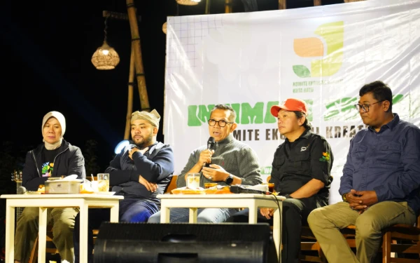 Thumbnail Berita - ‎Njagong Bareng, Cara Pemkot Batu Dukung Perkembangan Ekraf   ‎