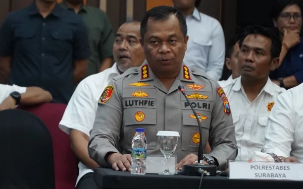 Thumbnail Berita - Kasus Curanmor Semakin Meningkat di Surabaya, Kapolrestabes Ungkap Penyebabnya