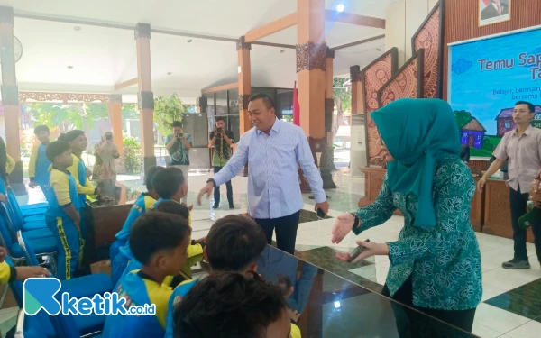 Thumbnail Berita - Bupati Situbondo dan Ketua TP PKK Temu Sapa Peserta Tetirah