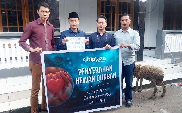Thumbnail Berita - Citiplaza Bondowoso Berkurban 3 Ekor Kambing di 3 Musala