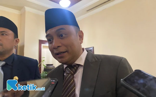 Wali Kota Surabaya Wajibkan Penggunaan Besek untuk Bagikan Daging Kurban