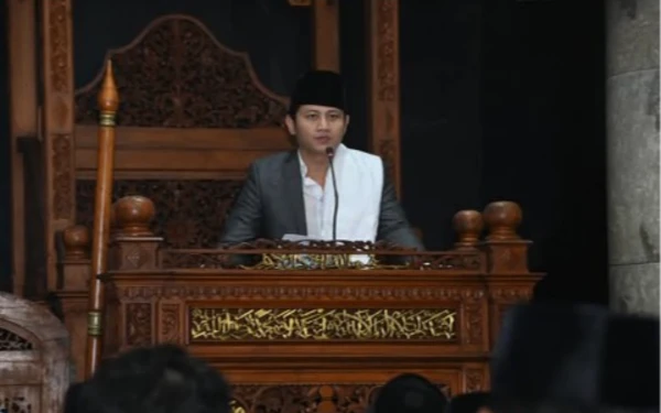 Bupati Trenggalek Mas Ipin Salat Iduladha di Masjid Agung Baiturrahman, Begini Pesannya