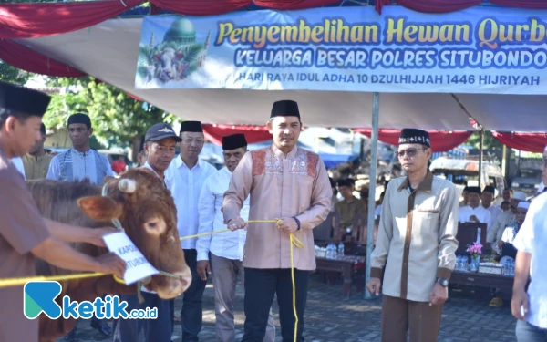 Thumbnail Berita - Iduladha 2025, Polres Situbondo Kurban 4 Sapi dan 15 Kambing