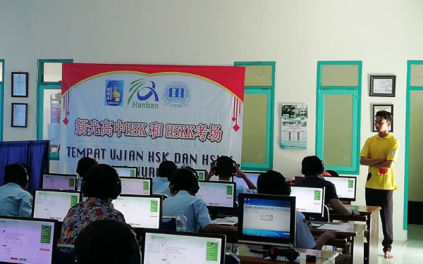Thumbnail Berita - Sertifikasi Bahasa Mandarin Resmi Kini Hadir di Probolinggo, SMA Nurul Jadid Gelar Ujian HSK-HSKK