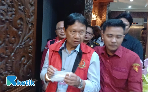 Thumbnail BREAKING NEWS! Eks Direktur Polinema Ditahan Kejati Jatim, Ini Kasusnya
