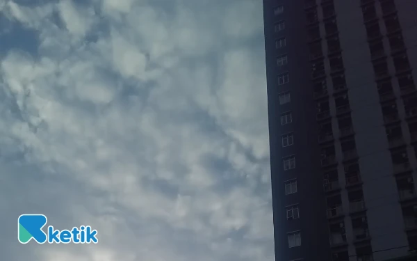 Thumbnail Berita - Cuaca di Surabaya Hari Ini Diprakirakan Berawan, Kota Batu Berkabut