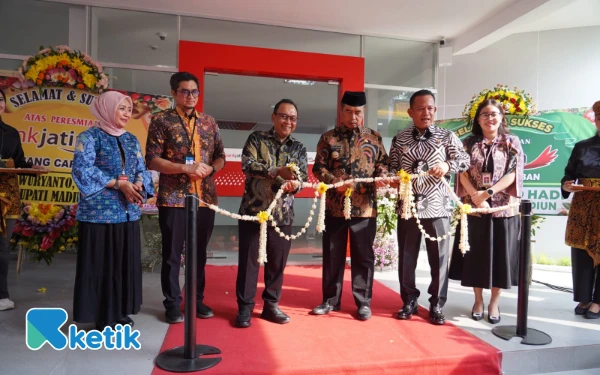 Thumbnail Berita - Bank Jatim Resmikan Kantor Cabang Caruban, Demi Akselerasi Bisnis Regional