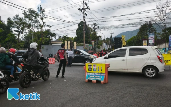 Thumbnail Berita - Karnaval Budaya Desa Pesanggrahan Kota Batu Sebabkan Pengalihan Arus, Hindari Jalan Ini!