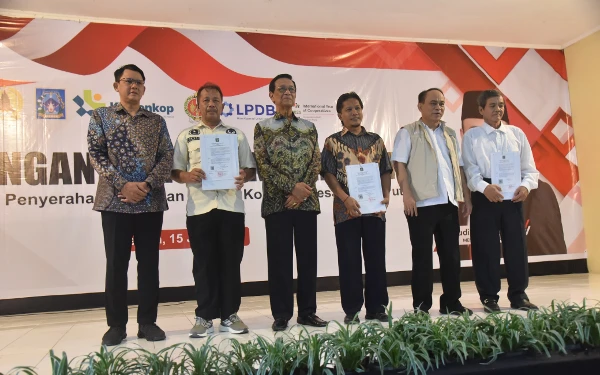 Thumbnail Tiga Koperasi Merah Putih di Sleman Terima SK Menteri