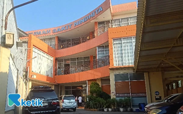 Thumbnail Berita - RS Nindhita Jadi Rujukan Warga Sampang, Pelayanan Humanis dan Gratis Jadi Alasan