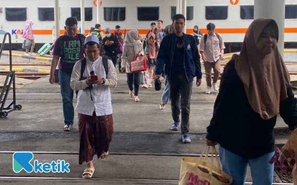 Thumbnail Dukung Mobilitas Masyarakat, Stasiun Surabaya Gubeng Miliki Layanan Transportasi Umum Lengkap