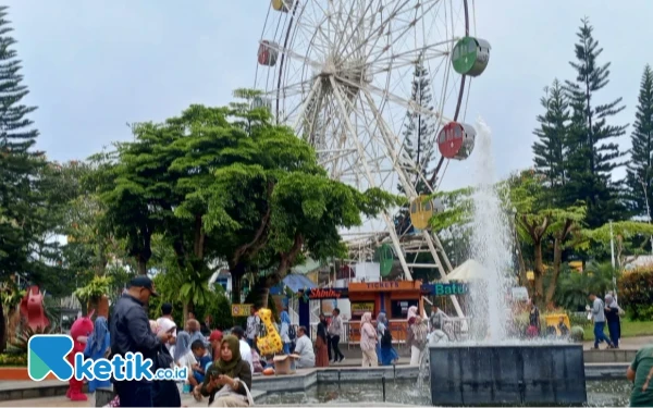 Thumbnail Berita - Proyek Revitalisasi Bianglala Alun-Alun Kota Batu Mulai Dilelang