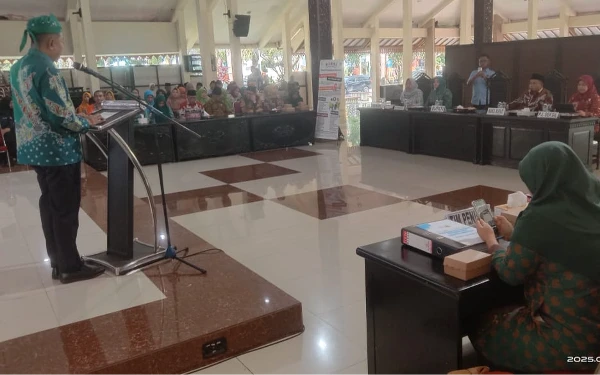 Thumbnail Berita - Langkah Tegas Bondowoso Cegah Perkawinan Anak, Tim Penilai PPA Award 2025 Tinjau Langsung di Lapangan