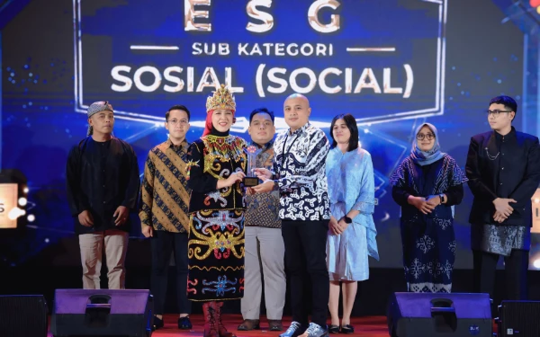 Narasi Jatim Gerbang Baru Nusantara Antarkan Biro Adpim Jatim Raih Penghargaan Nasional