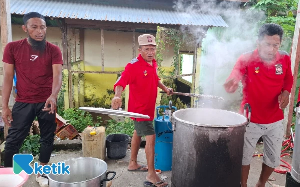 Thumbnail Berita - [FOTO] Posko Bencana Banjir Pulau Bacan di Halsel Siap 1 Kali 24 Jam