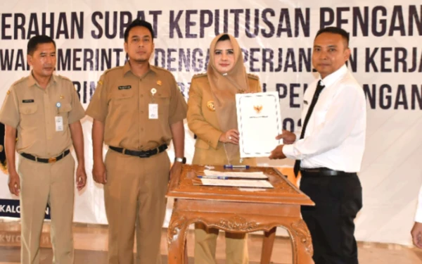 Thumbnail Berita - Lantik 397 PPPK Kabupaten Pekalongan, Ini Pesan Bupati Fadia