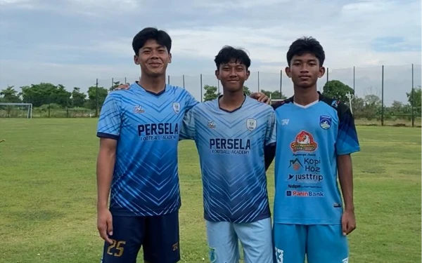 Thumbnail Tiga Pesepakbola Muda Trenggalek Laris Manis, Salah Satunya Bermain di Persela Lamongan