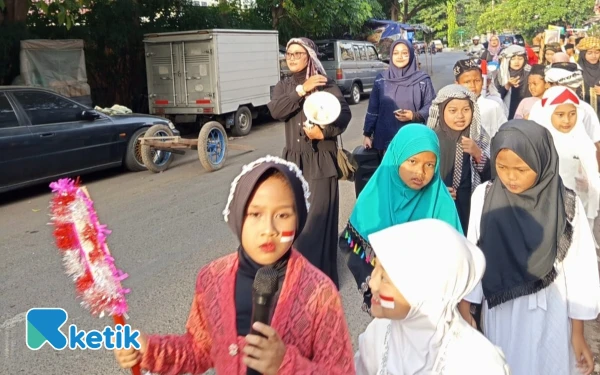 Unik! Anak-Anak TPA Gelar Pawai Tahun Baru Islam, Kenakan Pakaian Perjuangan