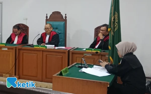 Thumbnail Berita - Terlibat Peredaran 15 Kilogram Narkotika Jenis Sabu, Mistoni Didakwa Pasal Berlapis