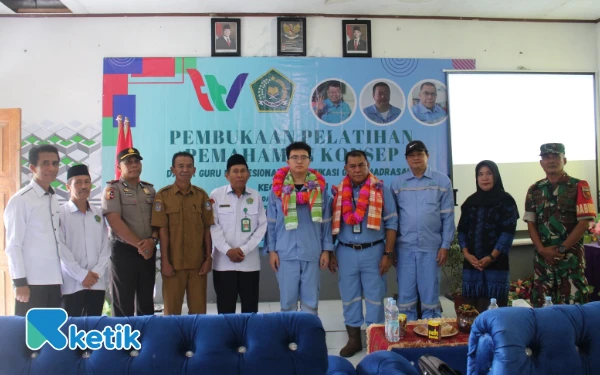 Thumbnail Berita - PT Wanatiara Persada Siapkan Calon Guru Bersertifikasi di Obi Halmahera Selatan