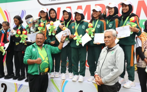 Thumbnail Berita - Sempat Terkendala Cuaca, ‎Arung Jeram Putri Kota Batu Raih Emas Pertama Porprov IX Jatim 2025