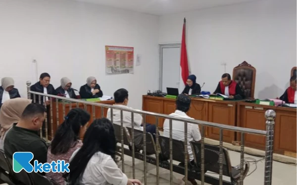 Thumbnail Berita - JPU Memohon Penolakan Eksepsi, Penasihat Hukum Ungkap Kejanggalan Proses Hukum