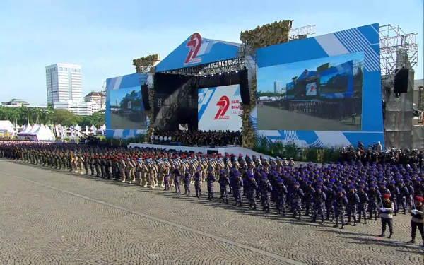 Thumbnail Berita - 5.888 Personel Disiagakan untuk Amankan Hari Bhayangkara Ke-79 di Jakarta