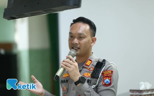 Thumbnail Berita - Ditolak Orang Tua, Tekad AKP Ivan Tak Padam Demi Seragam Bhayangkara