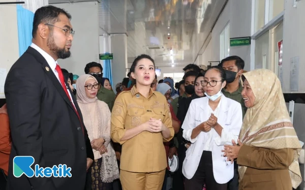 Thumbnail Berita - Sherly Tjoanda Akui Infrastruktur RSUD Halsel Baik dan Bersih Meski Masih Tipe C