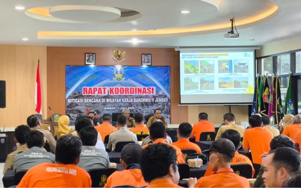 Thumbnail Berita - Mitigasi Bencana Banjir, Bakorwil V Gelar Rakor Lintas Instansi untuk Tingkatkan Kesiapsiagaan