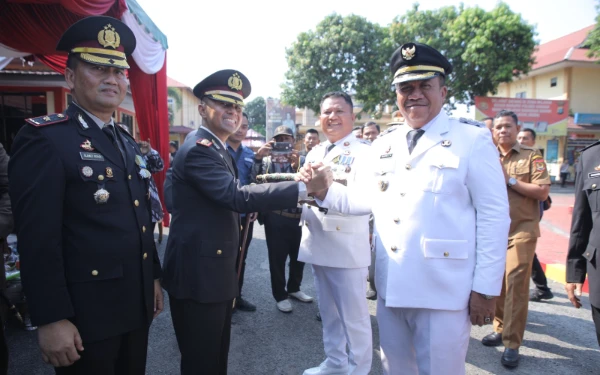 Ucapkan Selamat HUT Bhayangkara Ke-79, Taufik dan Rinto Disambut Hangat Kapolres Asahan