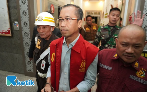 Thumbnail Berita - Kejati Sumsel Bongkar Dugaan Korupsi Pasar Cinde, Rainmar hingga Alex Noerdin Jadi Tersangka