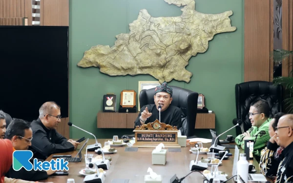 Thumbnail Berita - Dukung Program MBG, AKKOPSI-AKLI Gelar Program Sertifikasi MOOC Laik Higiene Sanitasi Makanan Minuman