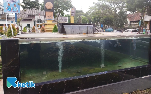 Kematian Ikan Koi di Akuarium Taman Adipura Kota Malang, Diduga Akibat Listrik Padam