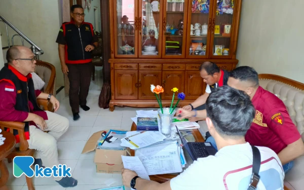 Kejati Sumsel Geledah Rumah Tersangka Kasus Korupsi Pasar Cinde, Mobil Pajero hingga Berkas Diamankan