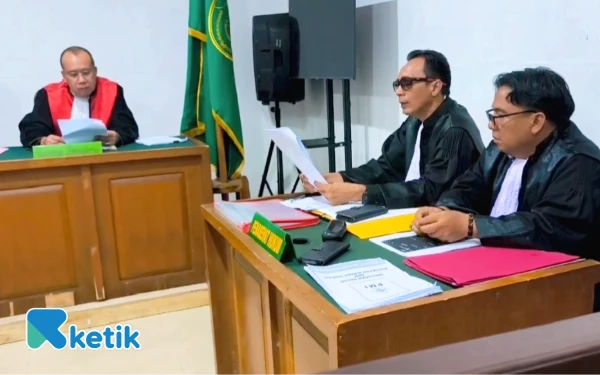 Thumbnail Berita - Terdakwa Korupsi Dana Hibah PMI Ogan Ilir Ajukan Eksepsi, Minta Sidang Dialihkan ke Pengadilan Umum