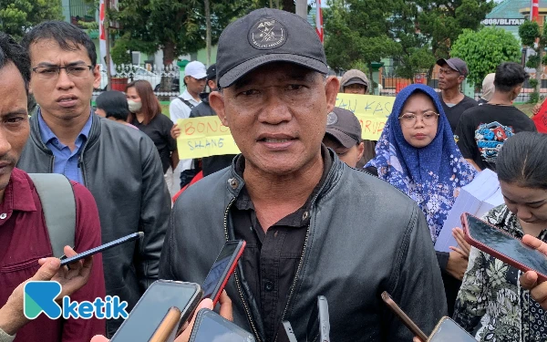 Thumbnail KONI Blitar di Tangan Wabup Beky: Dana Miliaran, Rangkap Jabatan tapi Prestasi Jeblok