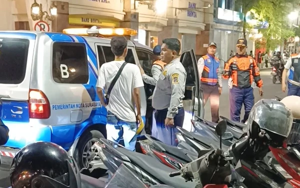 Pengamat Sebut Jalan Tunjungan Butuh Lokasi Parkir yang Representatif
