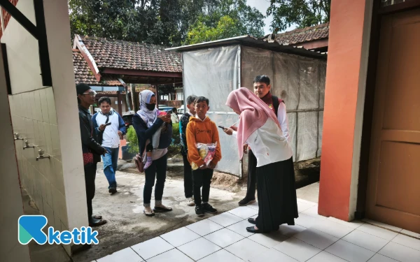 Thumbnail Berita - [Foto] Suasana Hari Pertama Sekolah Rakyat di UPT PPSPA Bima Sakti Kota Batu